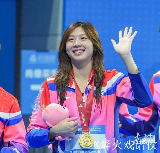 唐钱婷代表上海队摘得全运会女子100米蛙泳金牌